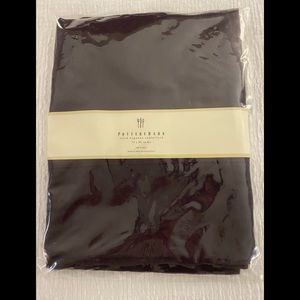 Pottery Barn table cloth in beautiful plum color